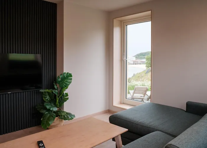 Sommaroya Apartament *